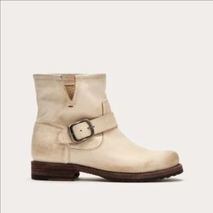 Women’s Frye Veronica Bootie Ivory sz 7.5